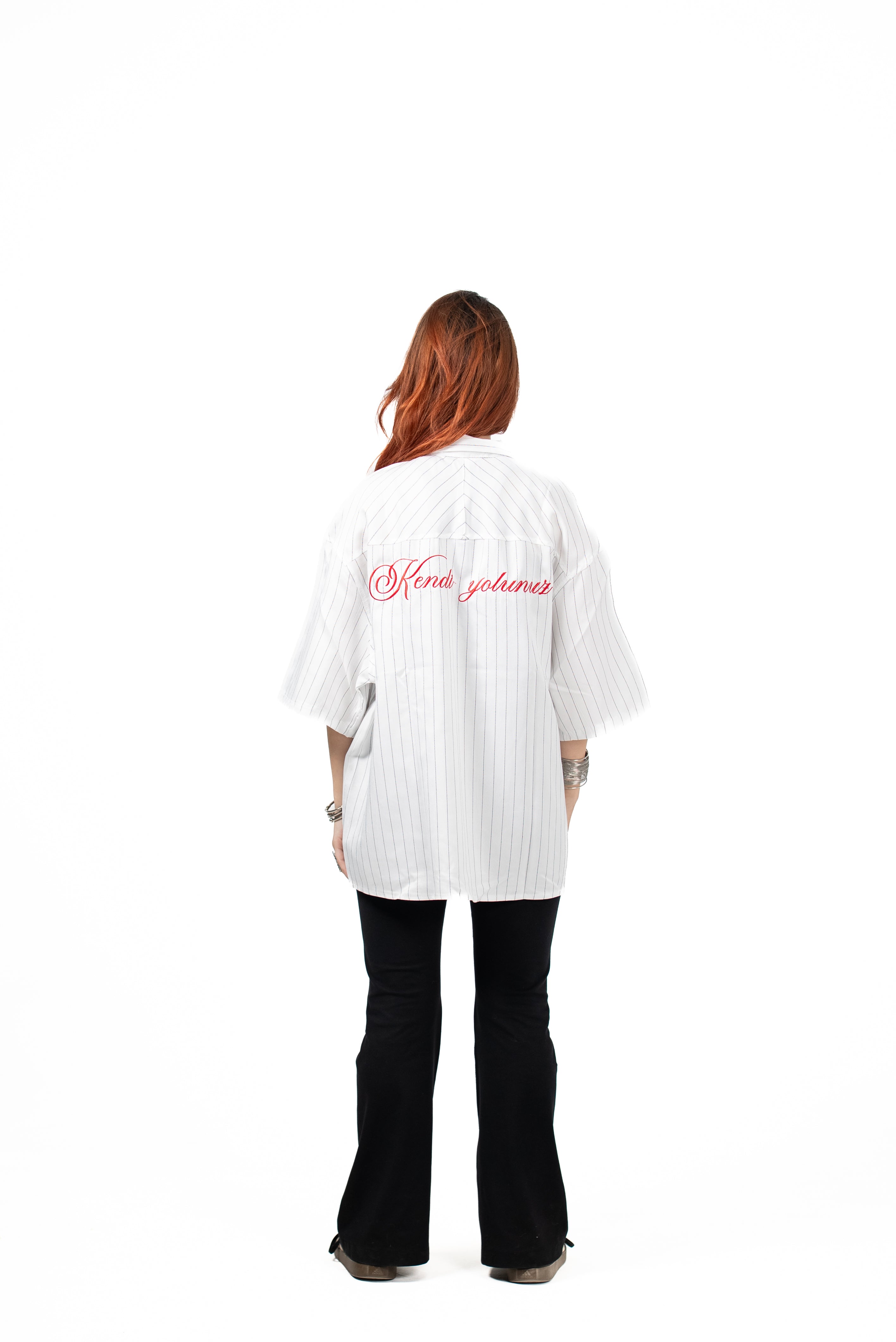 Boxy-Fit stripped shirt (white)